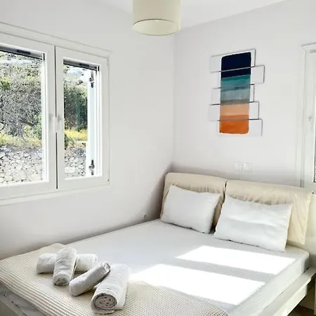 Minimal Blue With Sunset View In Páros