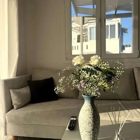 Minimal Blue With Sunset View In Tatil Evi Páros