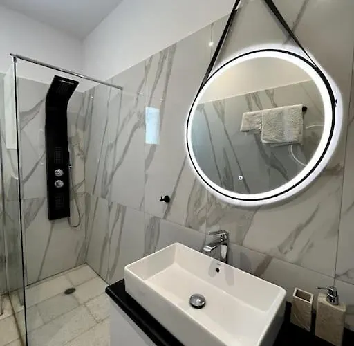 Дом отдыха Minimal Blue With Sunset View In *