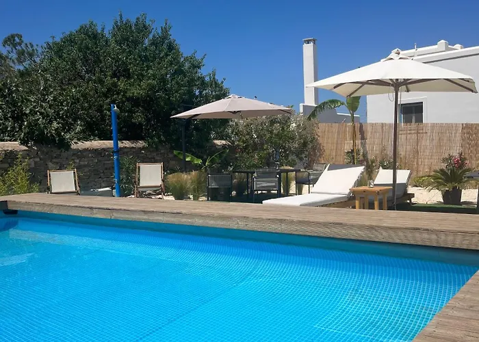 Дом отдыха Minimal Blue With Sunset View In Парос