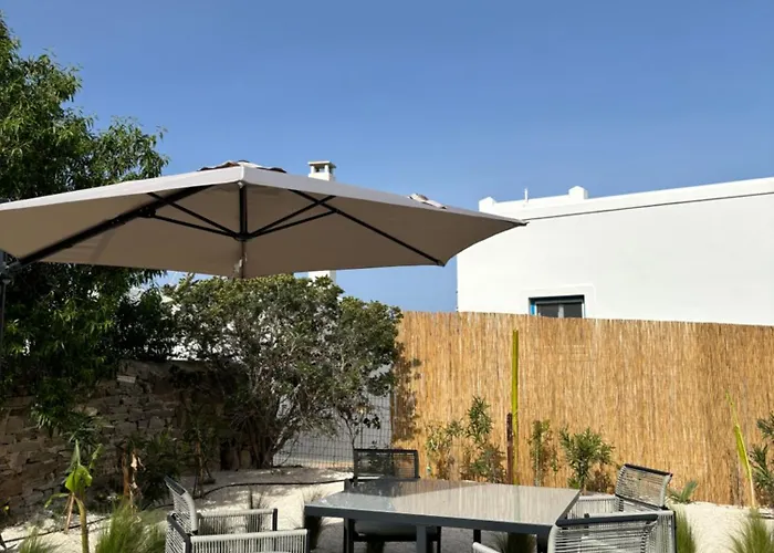 Minimal Blue With Sunset View In بيت للعطل *