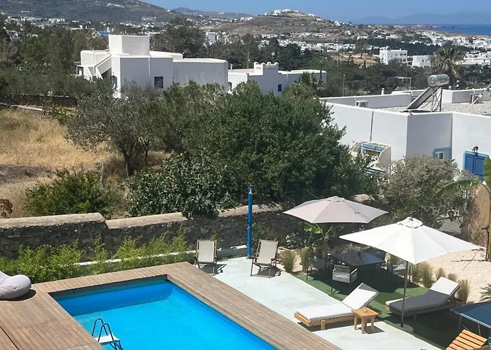 Minimal Blue With Sunset View In باروس